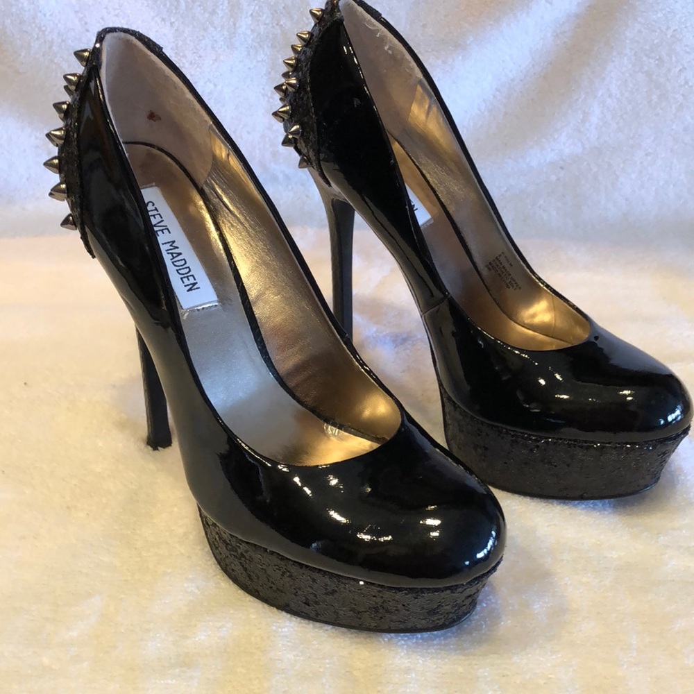 Steve Madden shoes. Size 8. Worn one time.